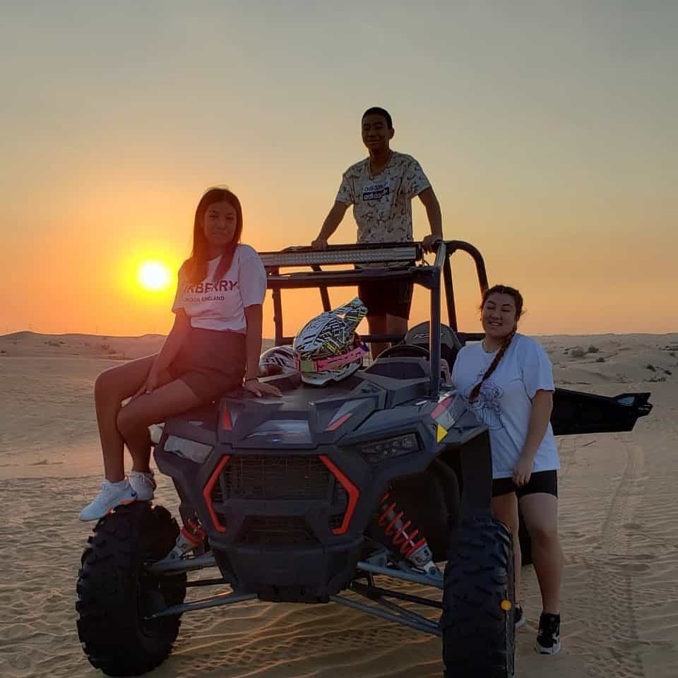 Dune buggy rides in dubai 4 person Family tour in Buggy